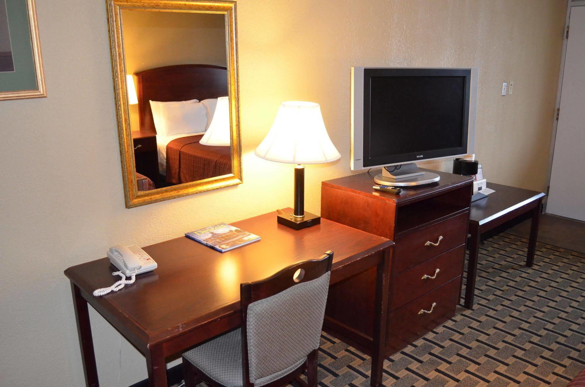 Quality Inn Detroit Downtown Exterior foto